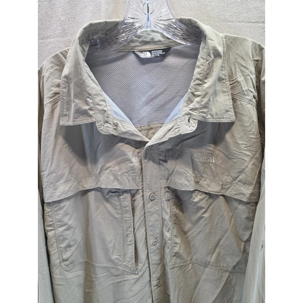 The North Face Mens XXL Khaki Tan Vented Long Sleeve Hiking Fishing Shirt 2458